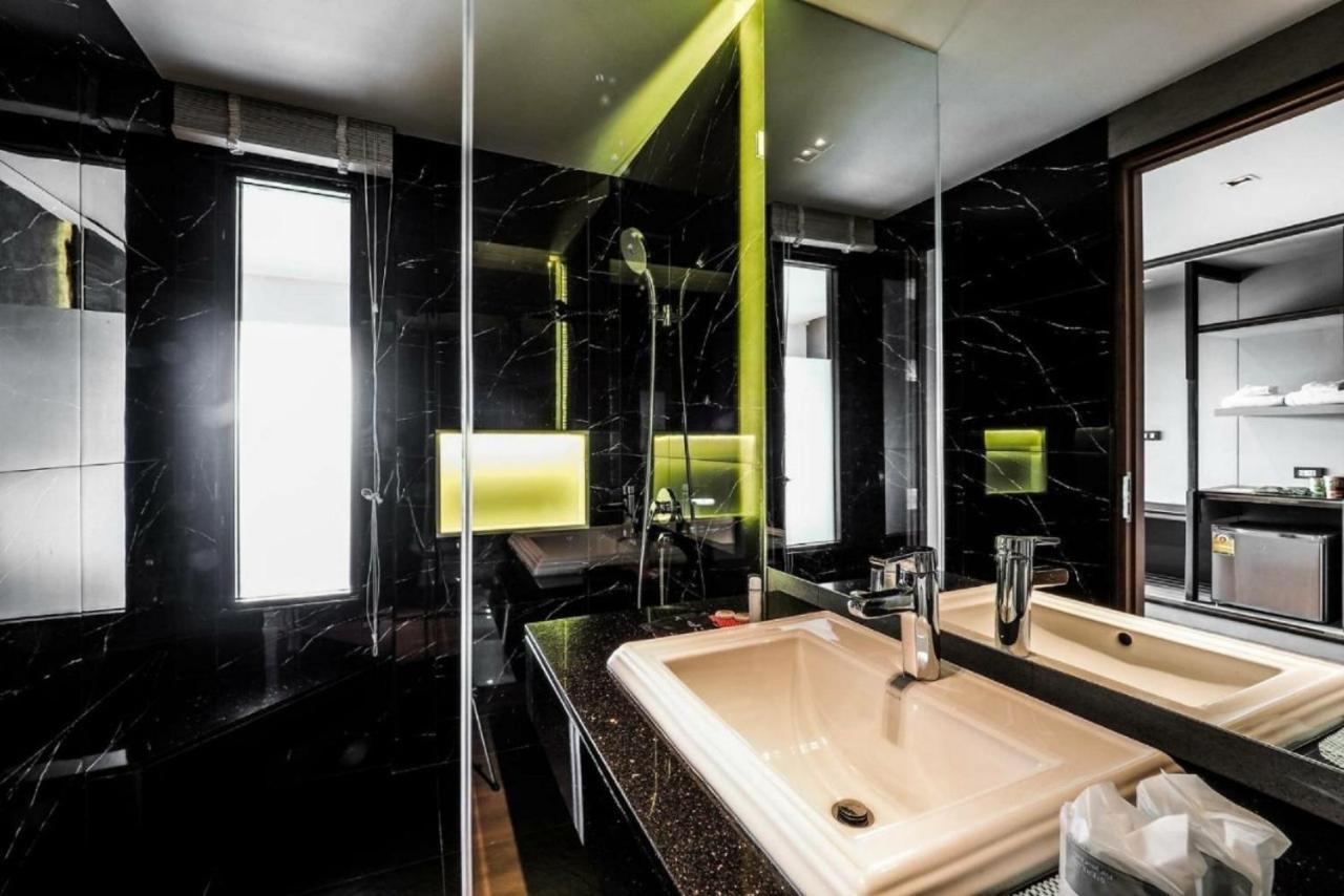 The Glory Gold Hotel Khao Lak Bagian luar foto