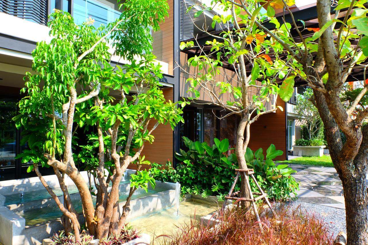 The Glory Gold Hotel Khao Lak Bagian luar foto