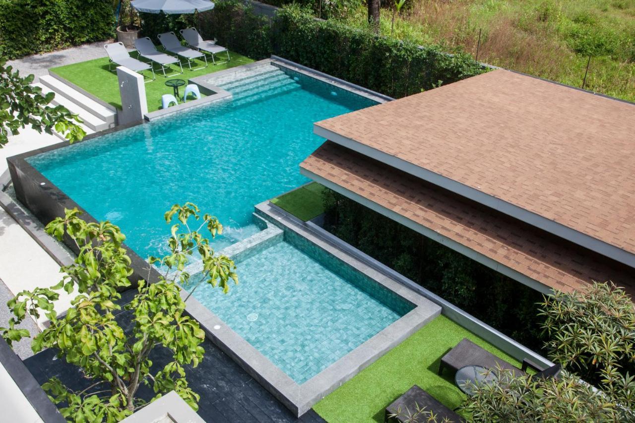 The Glory Gold Hotel Khao Lak Bagian luar foto
