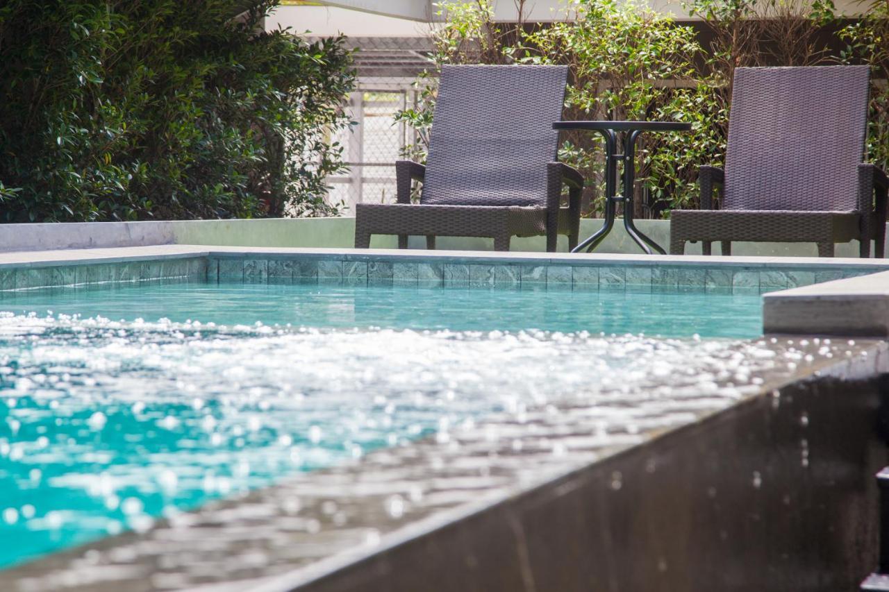 The Glory Gold Hotel Khao Lak Bagian luar foto